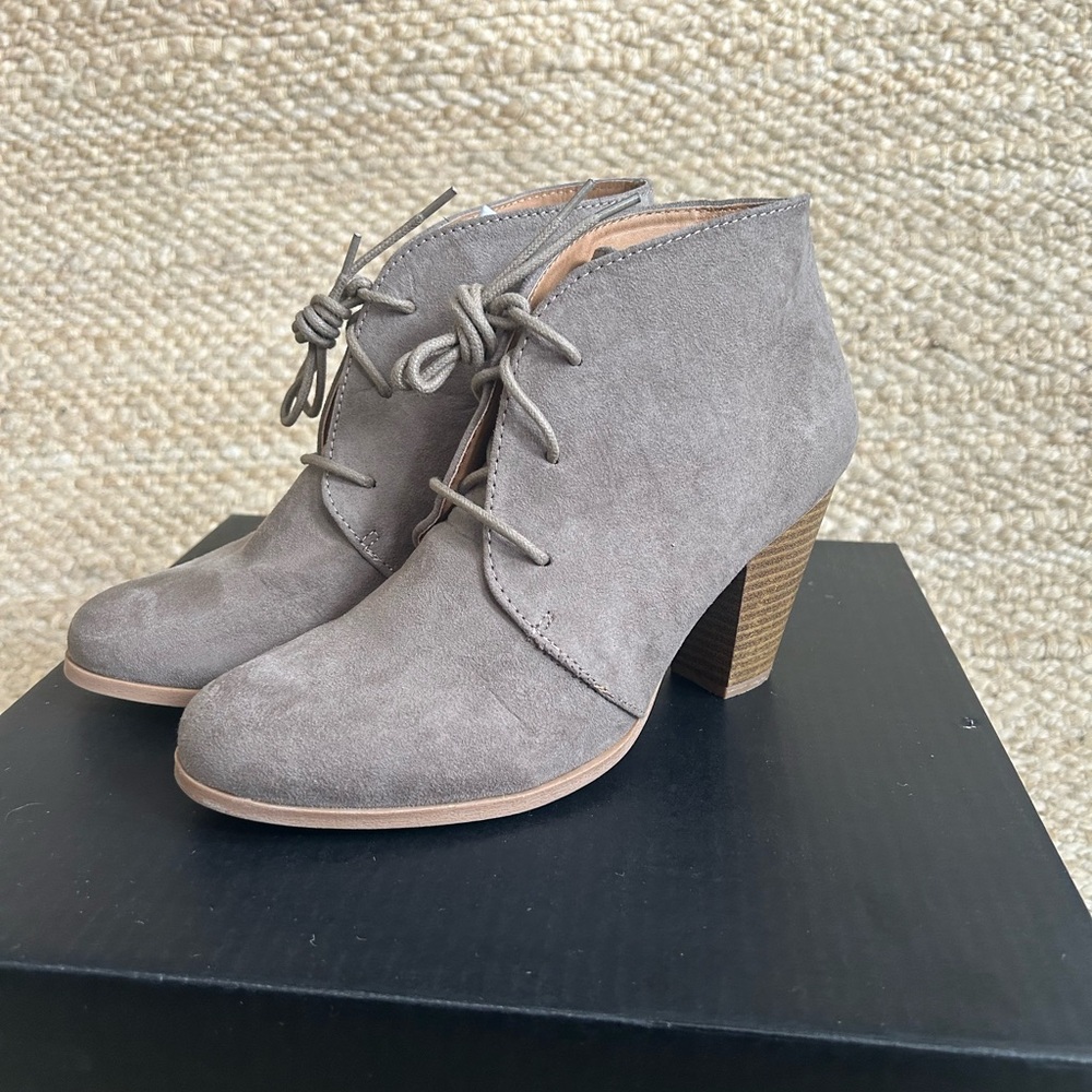 Women's Taupe Ankle Boots